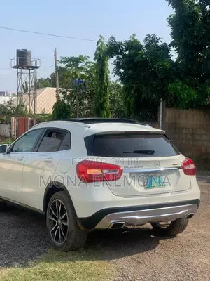 Mercedes-Benz GLA 250 2017 White