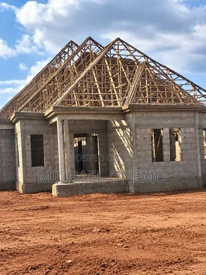 4bdrm Bungalow in Close To Bethel, Oshimili South for sale