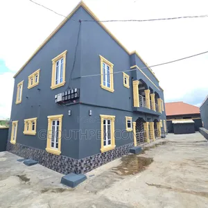 2bdrm Block of Flats in Iwo Road for rent