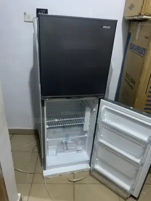 Skyrun BCD-195HS Refrigerator 195L – Compact Exterior