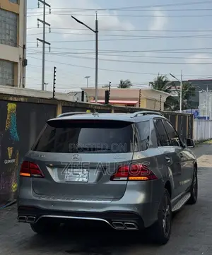 Mercedes-Benz GLE-Class 2015 Red