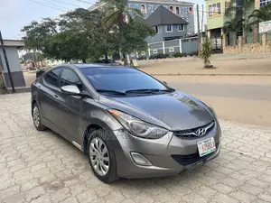 Hyundai Elantra 2013 Brown