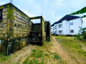 5bdrm Duplex in Shelter Afriq, Uyo for sale
