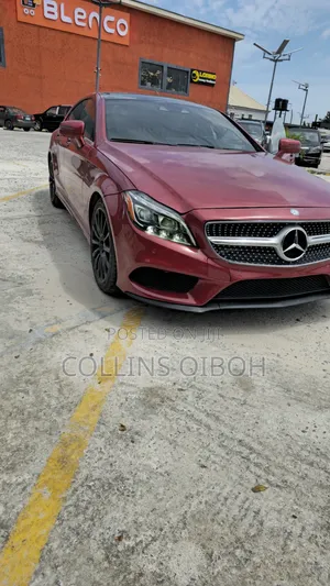 Mercedes-Benz CLS 2015 Red