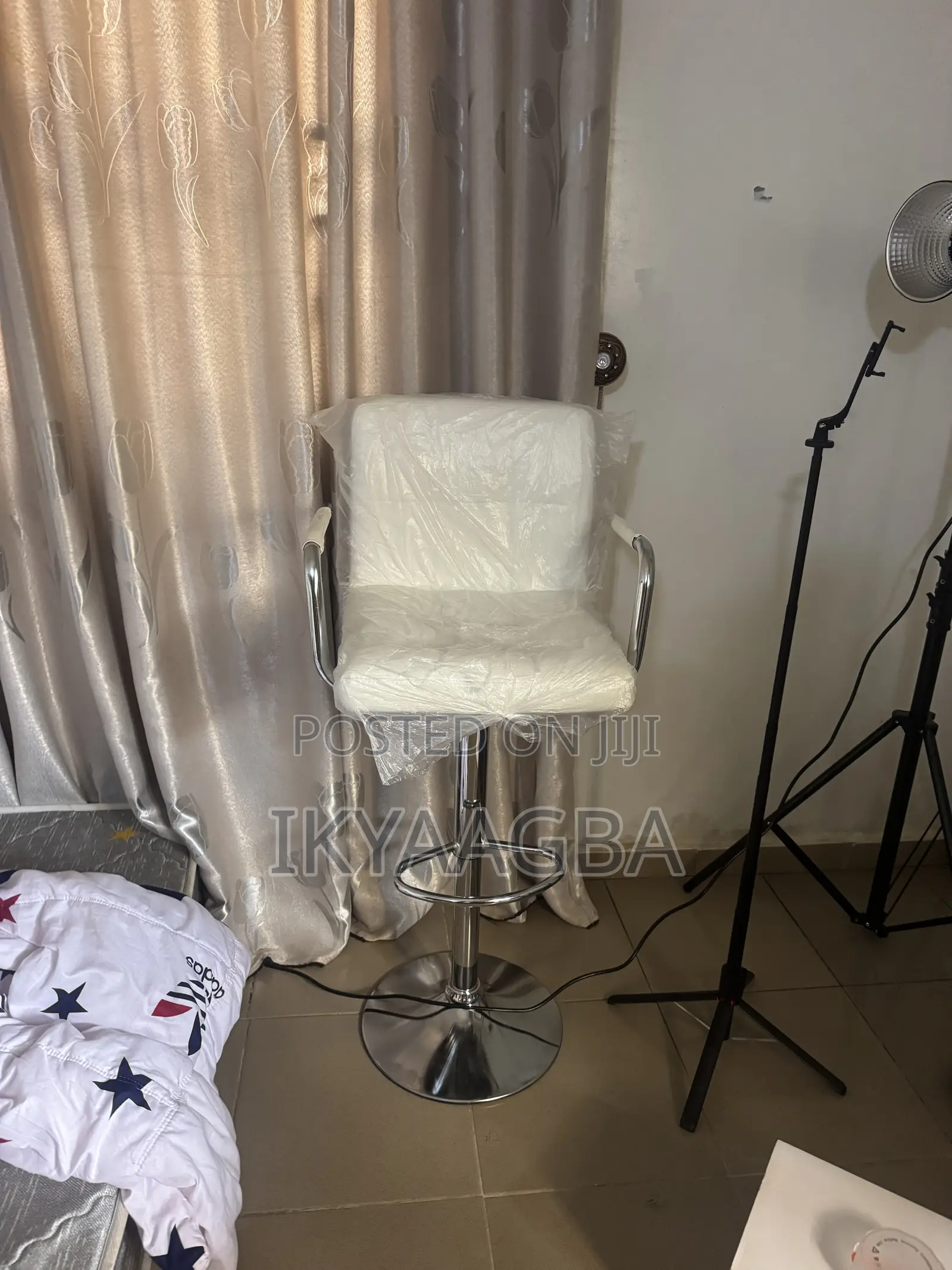 White Adjustable Swivel Bar Stool Chair