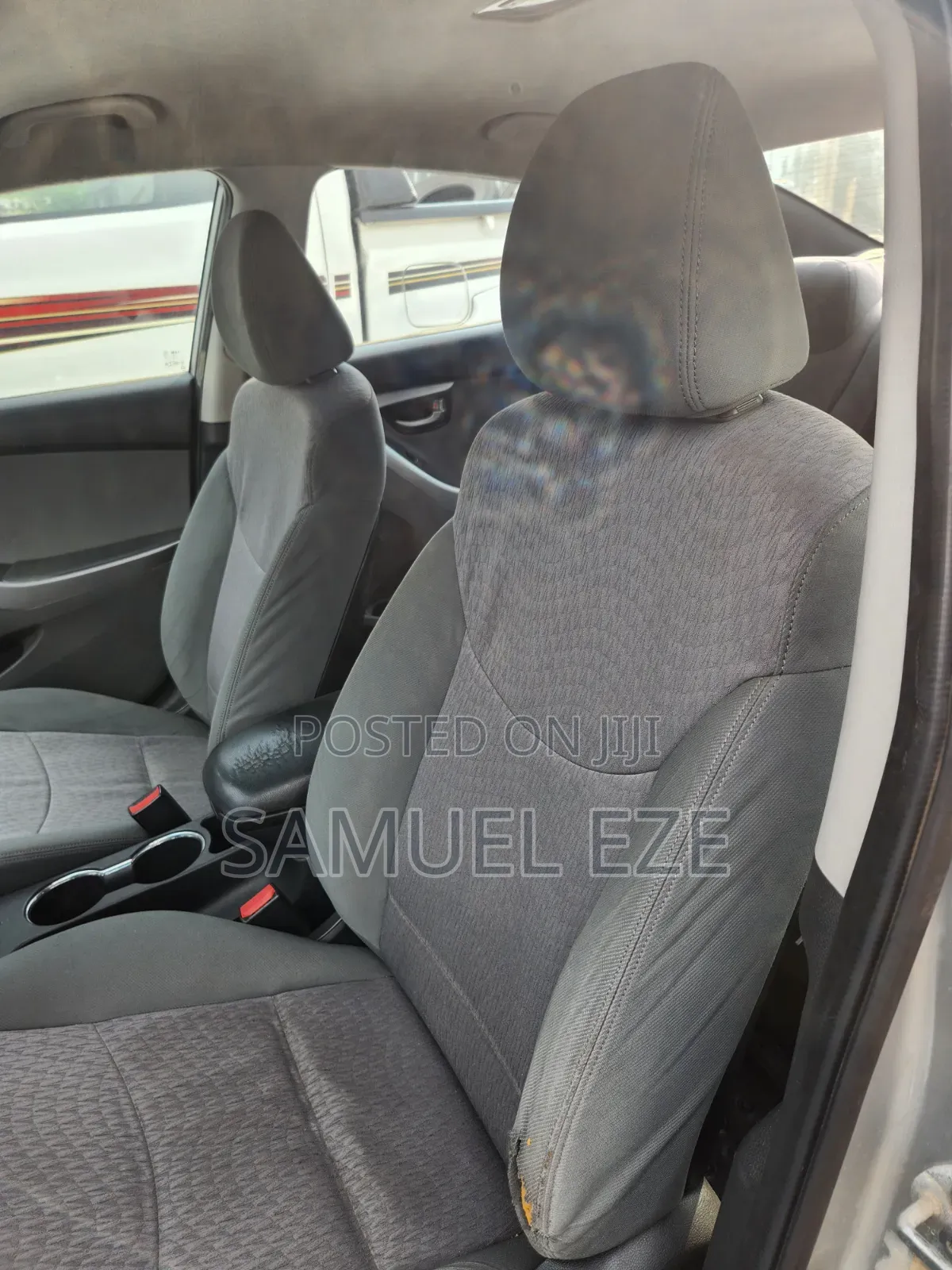 Hyundai Elantra 2012 Silver