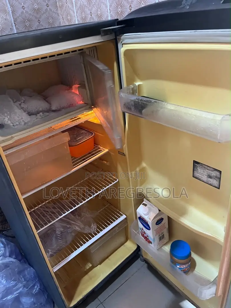 Neatly Used Samsung Refrigerator