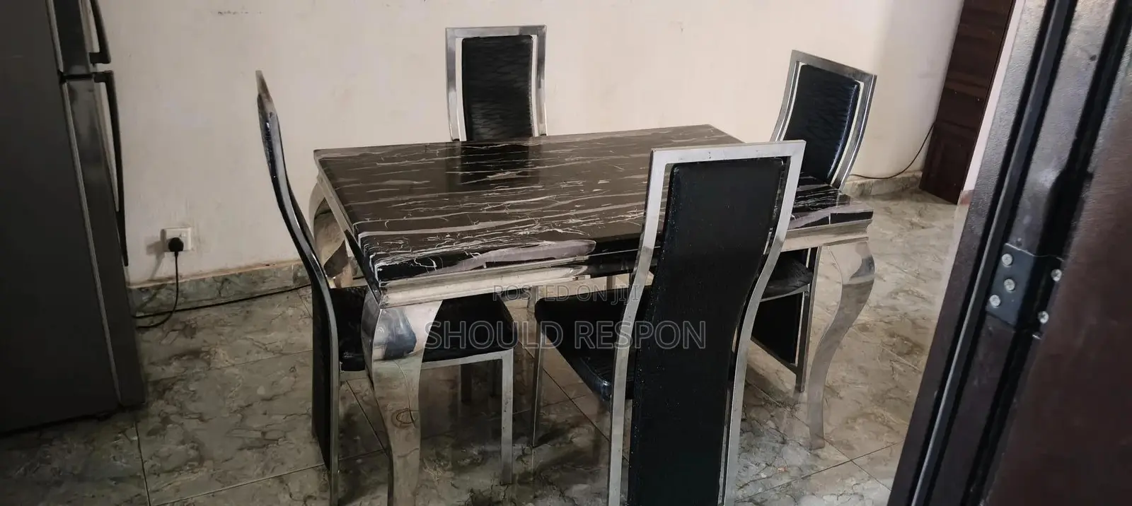Stainless Dinning Table Set
