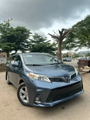 Toyota Sienna 2016 Gray