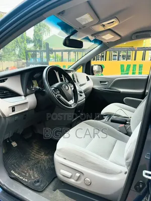 Toyota Sienna 2016 Gray