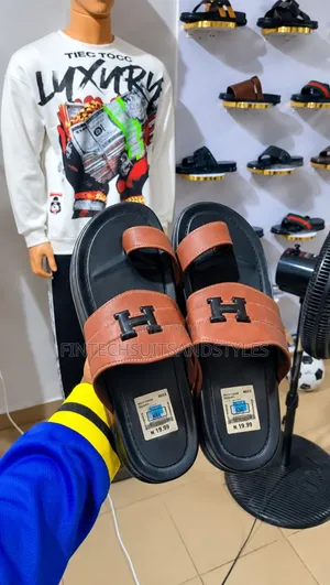 Men’s Luxury Brown & Black Slides – Stylish & Comfortable