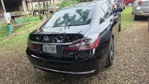 Honda Accord EX-L V6 w/Navigation 4dr Sedan (3.5L 6cyl 6A) 2015 Black