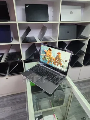 Laptop Acer Aspire R5-571T 8GB Intel Core i5 HDD+SSD 1T