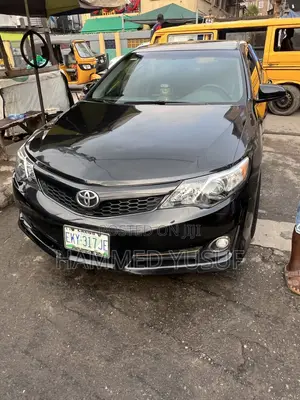 Toyota Camry SE 4dr Sedan (2.5L 4cyl 6A) 2013 Black