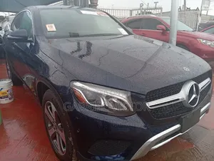 Mercedes-Benz GLC-Class 2018 Blue