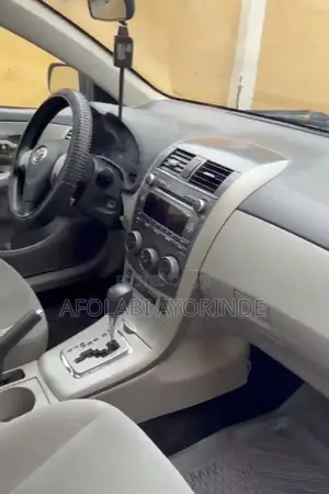 Toyota Corolla 2012 Gray