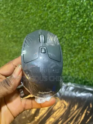 Logitech Wireless and Bluetooth Mouse M720
