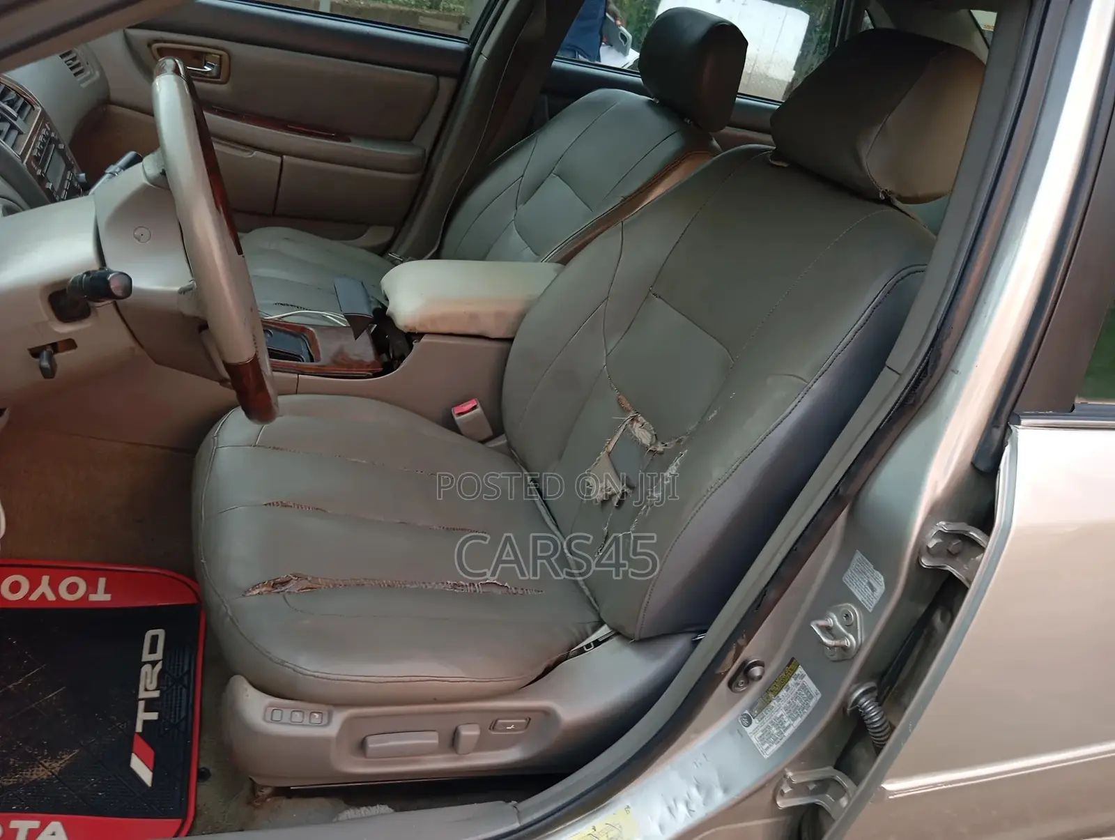 Toyota Avalon 2004 Silver