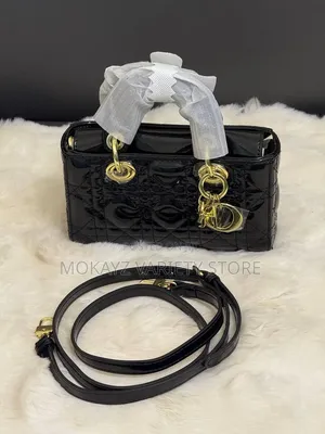 Regal Diamond-Quilted Luxury Crossbody & Shoulder Handbag