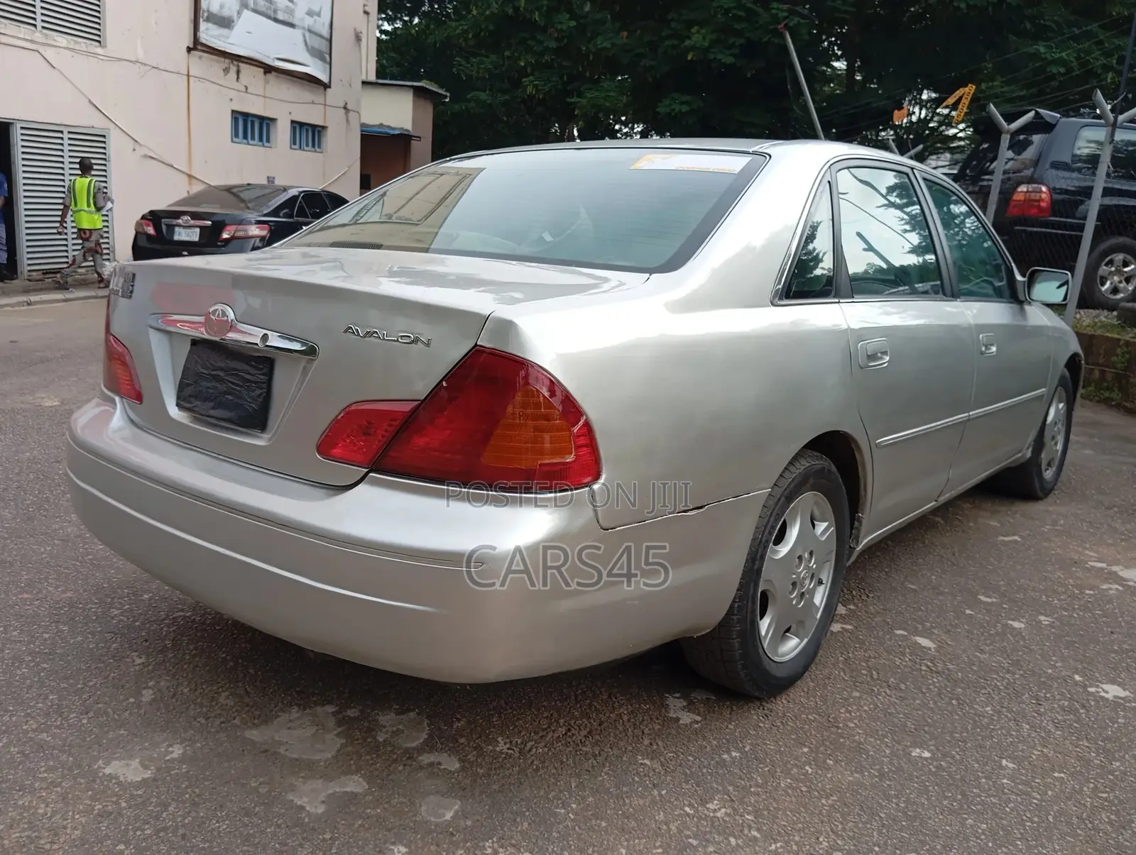 Toyota Avalon 2004 Silver