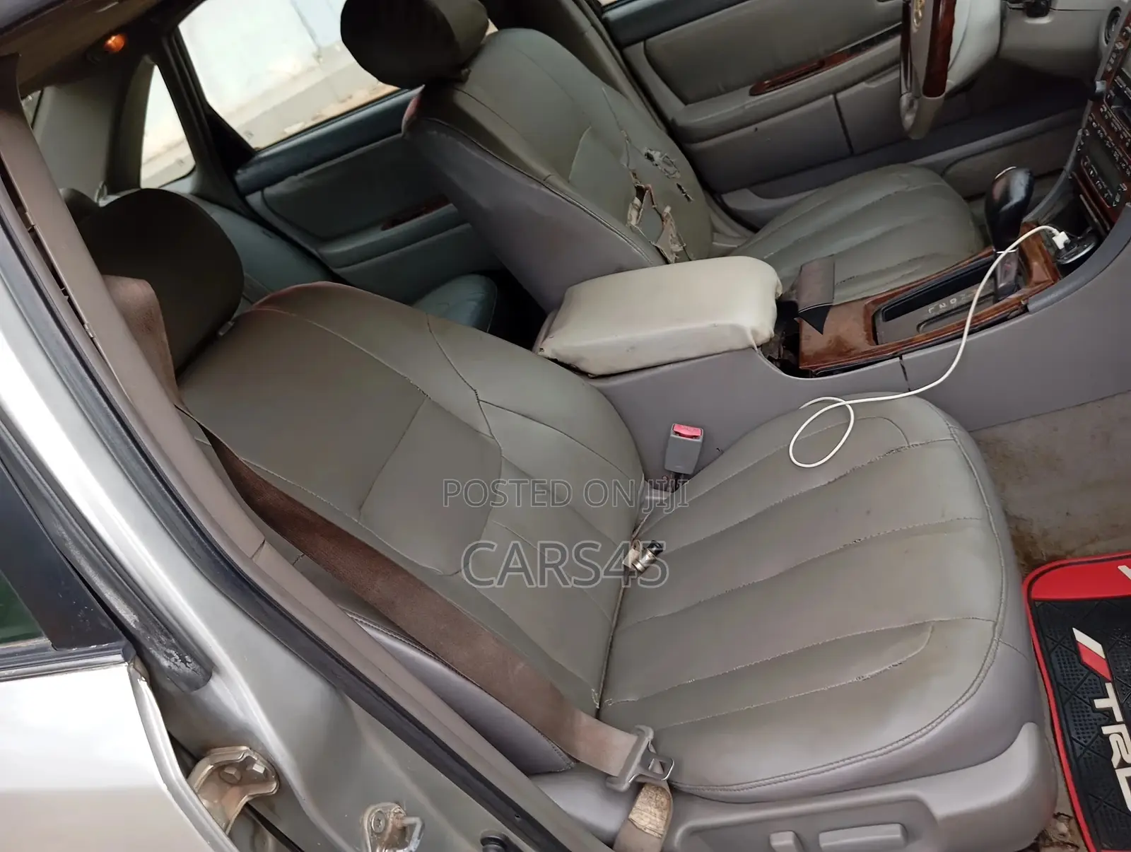 Toyota Avalon 2004 Silver