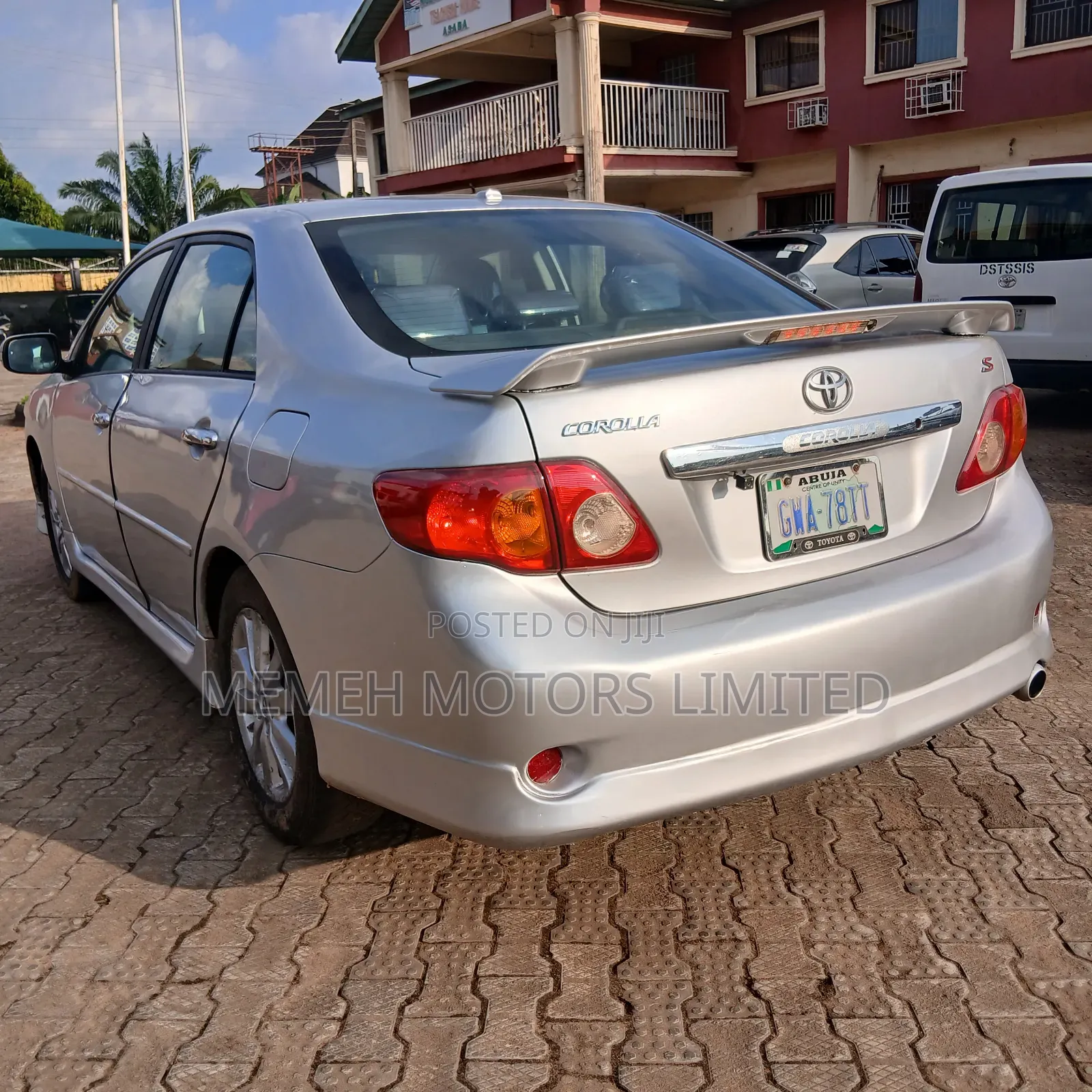 Toyota Corolla 2010 Silver