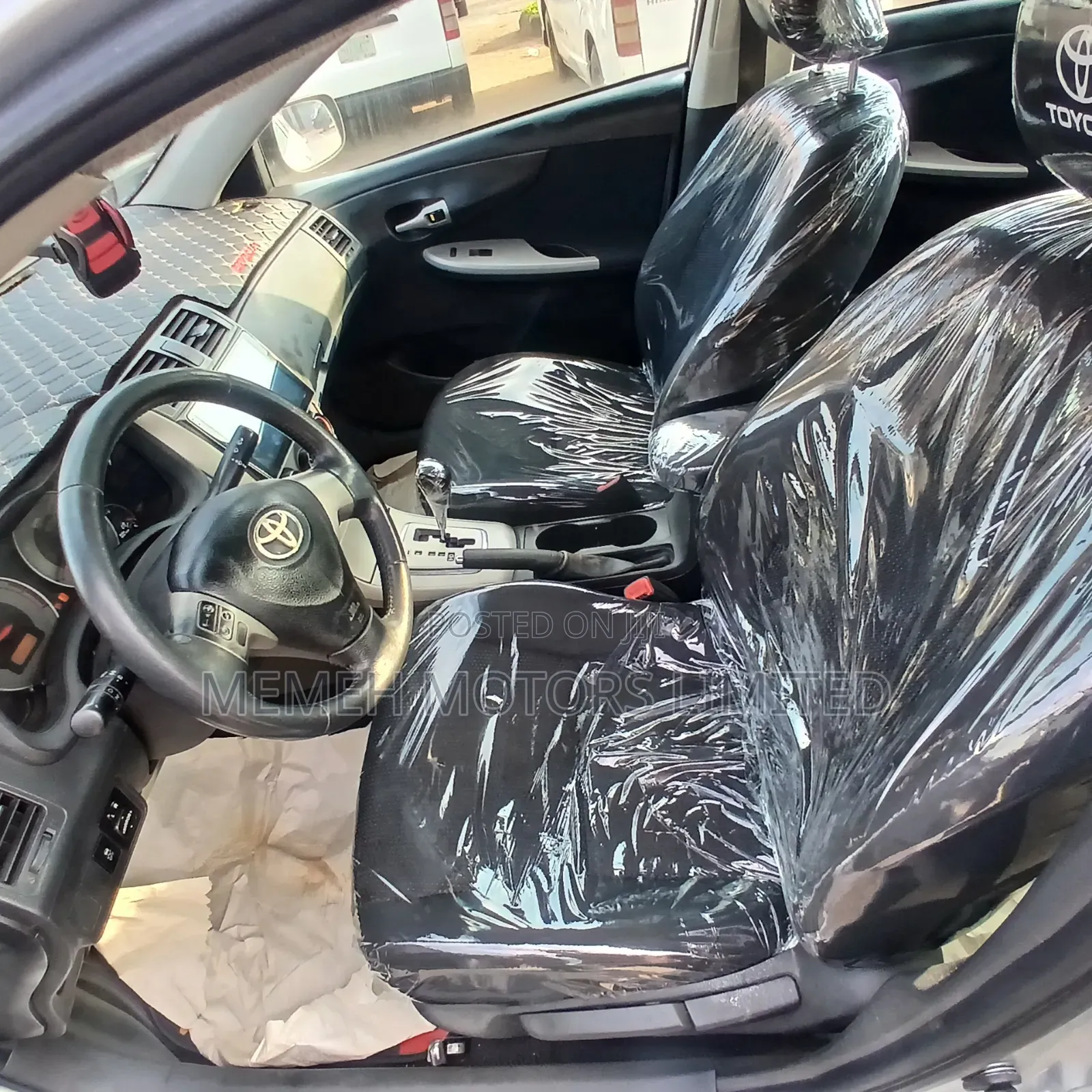 Toyota Corolla 2010 Silver