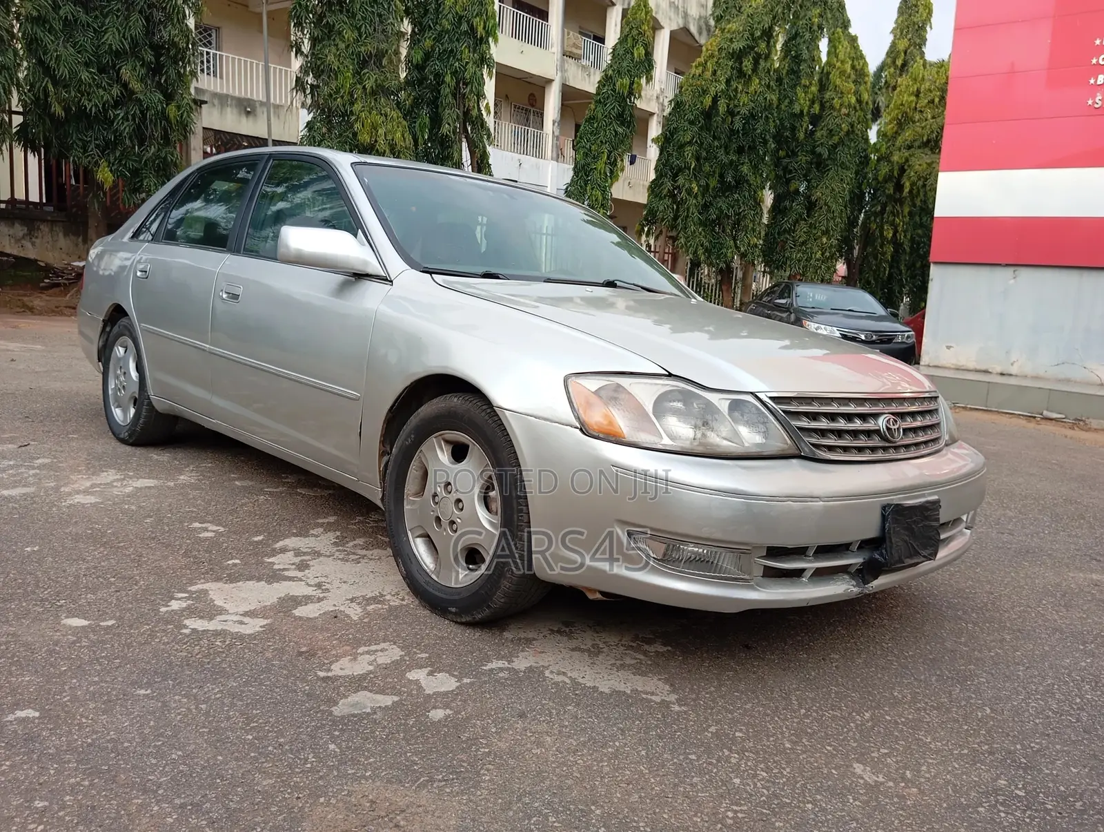 Toyota Avalon 2004 Silver