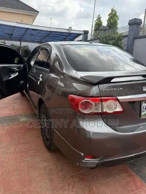 Toyota Corolla S 4dr Sedan (1.8L 4cyl 4A) 2012 Gray