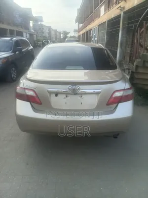 Toyota Camry 2008 Gold