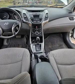 Hyundai Elantra 2014 White