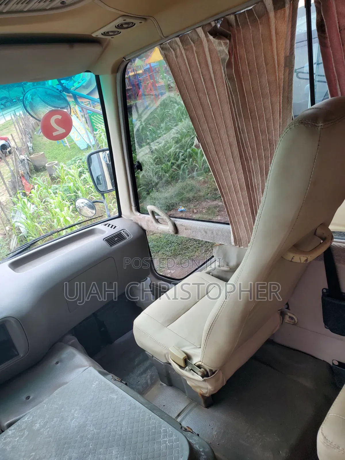 Toyota Coaster 2015