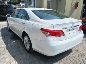 Lexus ES 350 2011 White