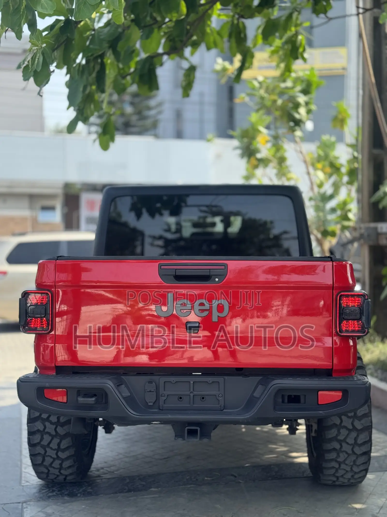 Jeep Gladiator Overland 2022 Red