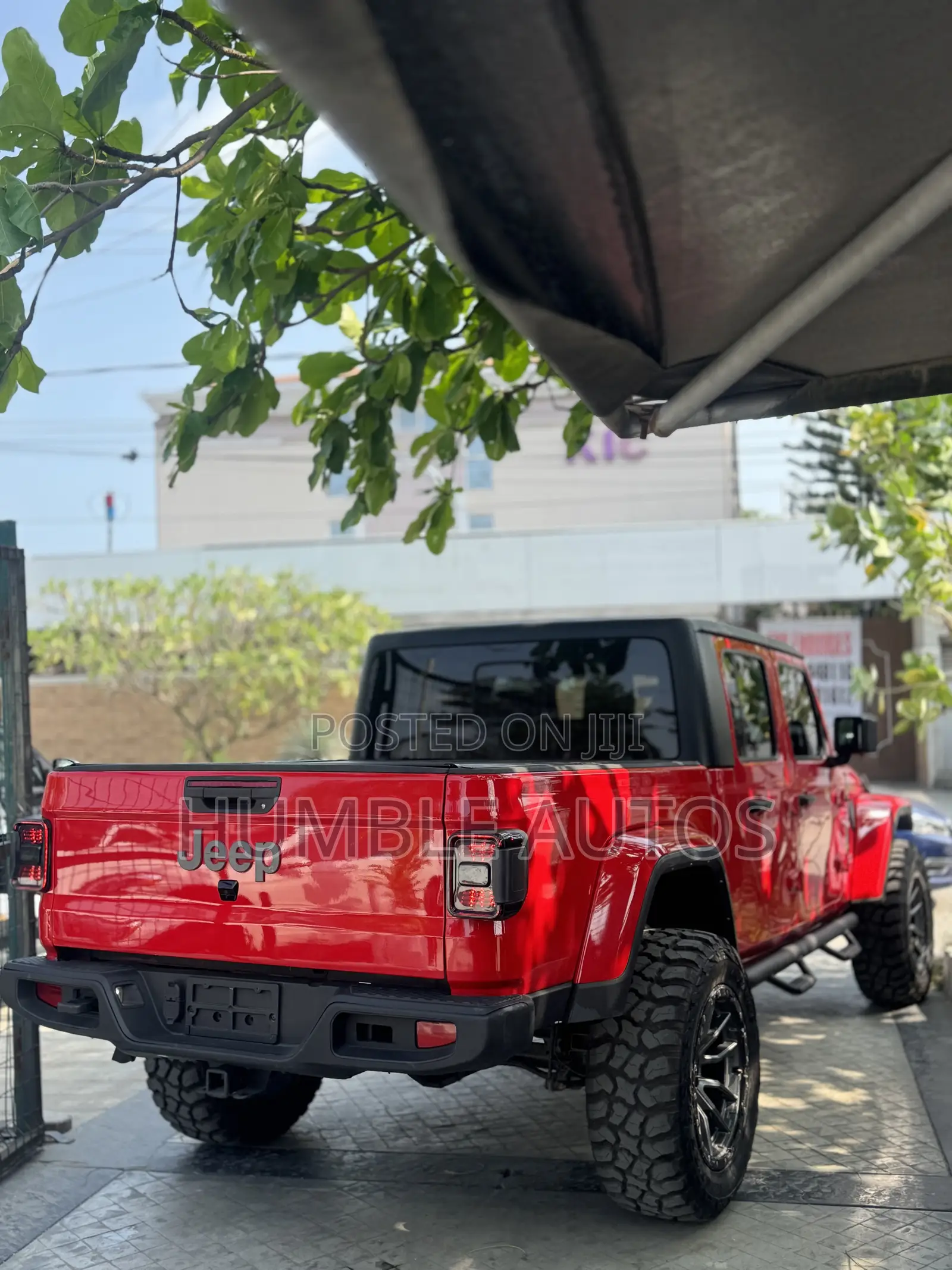 Jeep Gladiator Overland 2022 Red