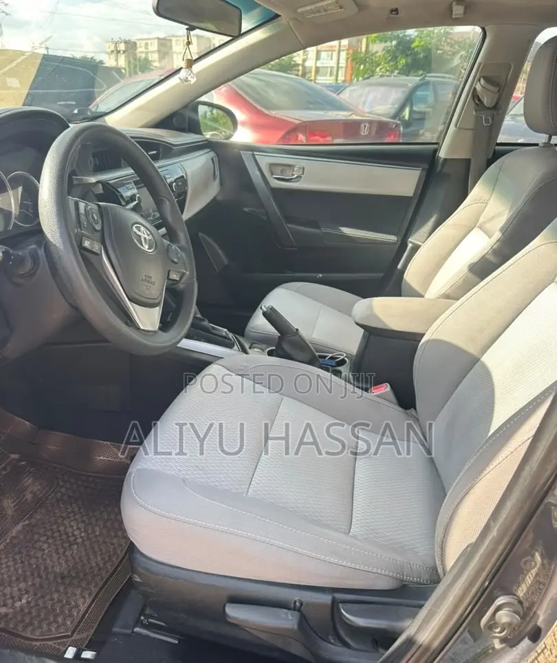 Toyota Corolla 2015 Black
