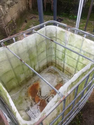 Used Plastic Fish Tank