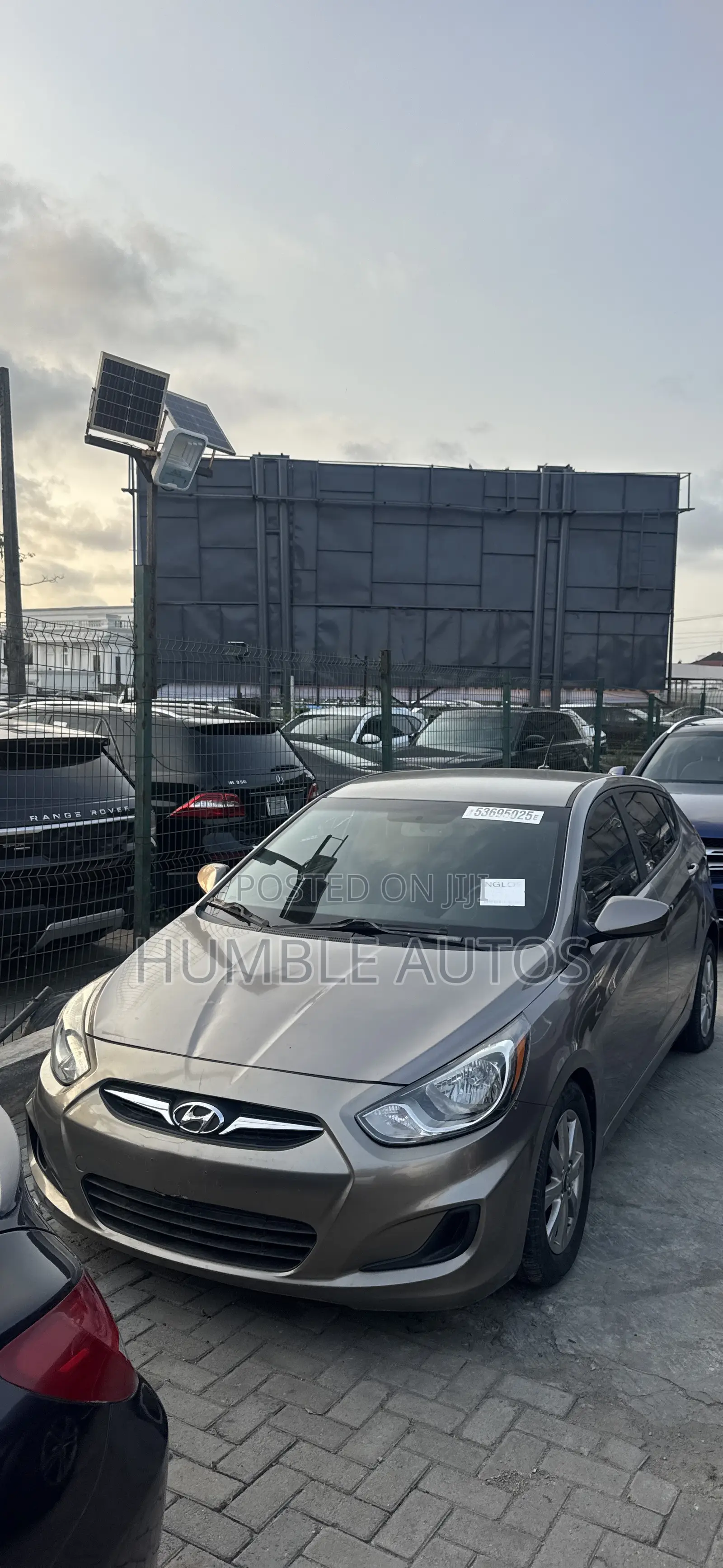 Hyundai Accent SE Automatic 2012 Brown