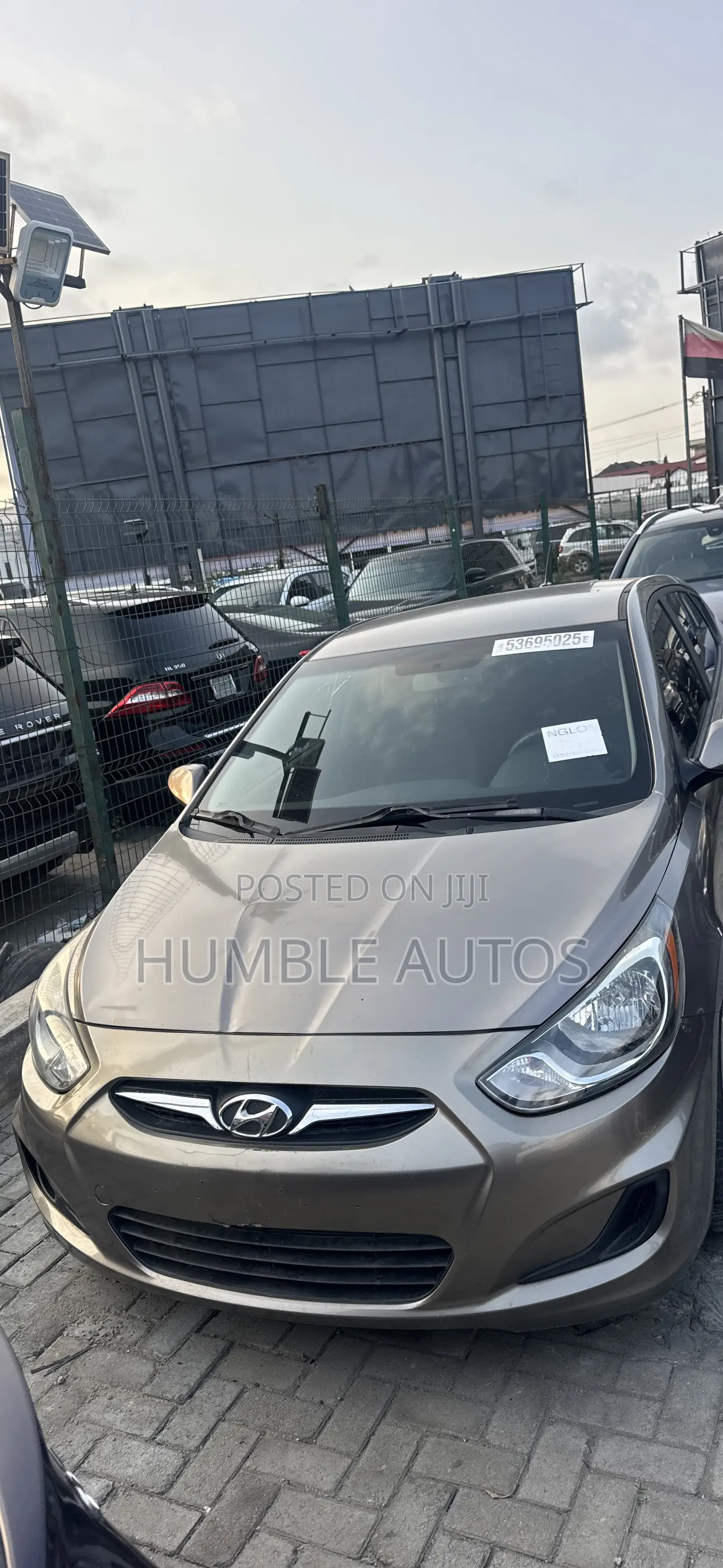 Hyundai Accent SE Automatic 2012 Brown