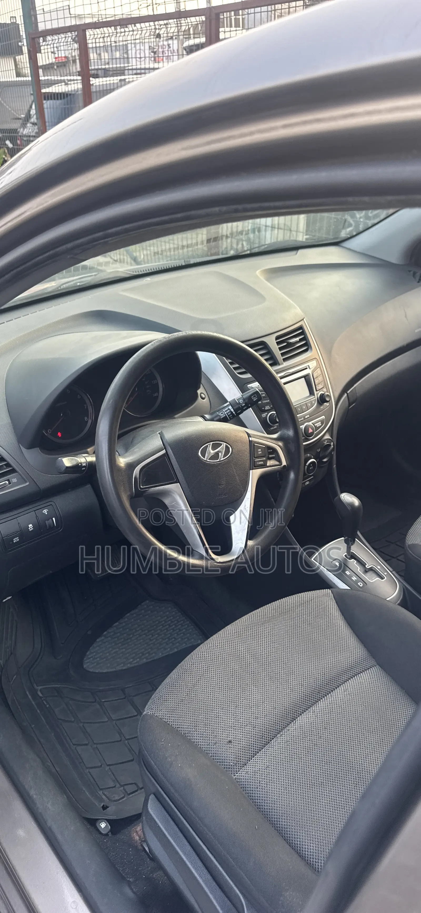 Hyundai Accent SE Automatic 2012 Brown