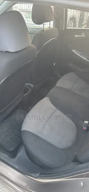 Hyundai Accent SE Automatic 2012 Brown