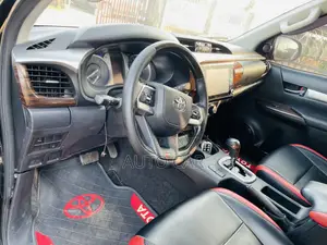Toyota Hilux Revo Smart Cab Petrol 2.7 RWD 2022 Black