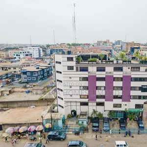 Standard Solid 7 Storey Iconic Building on Allen,
