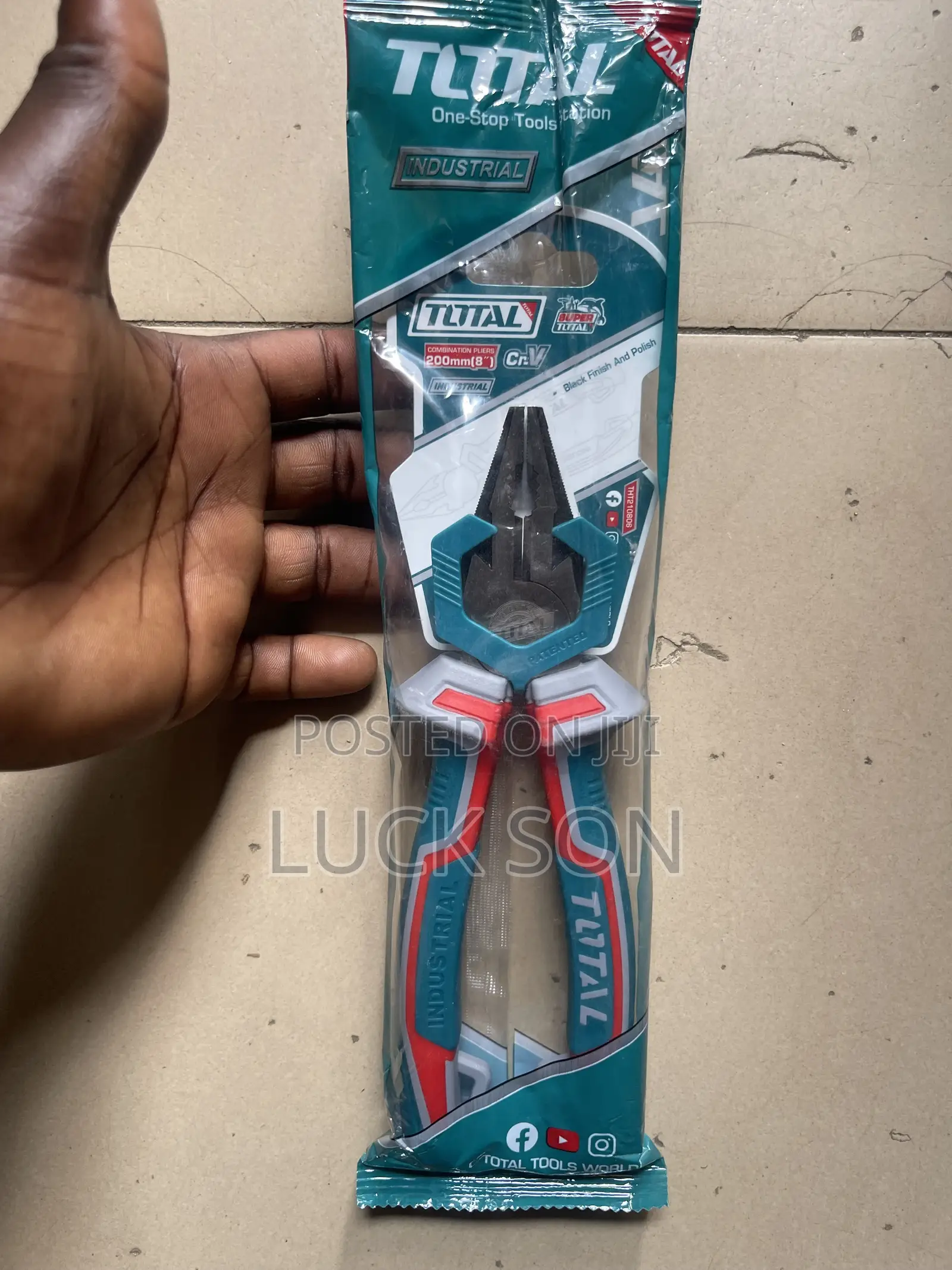 Total Pliers