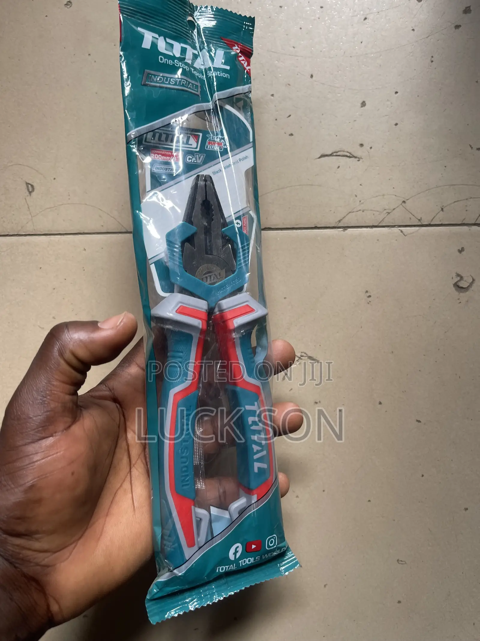Total Pliers