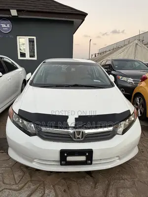 Honda Civic 2012 White