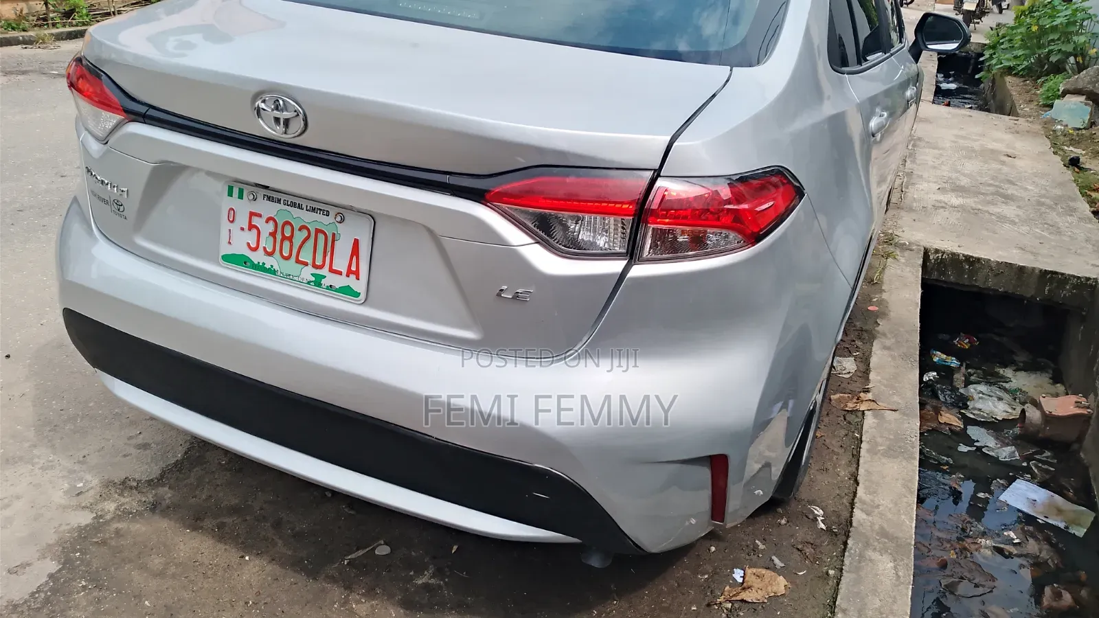 Toyota Corolla LE 2021 Silver