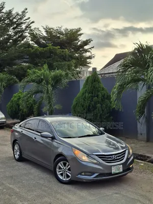 Hyundai Sonata GLS Sedan FWD (2.4L 4cyl 6A) 2013 Gray
