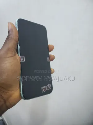 New Apple iPhone 11 128 GB Green