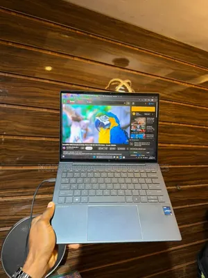 Laptop HP Dragonfly G3 32GB Intel Core i7 SSD 512GB